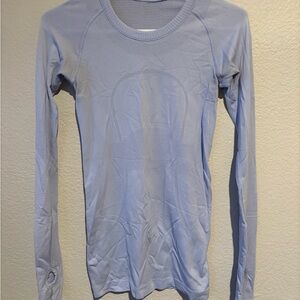Swiftly Tech Long-Sleeve Shirt - Hip Length 
Light purple/lavender